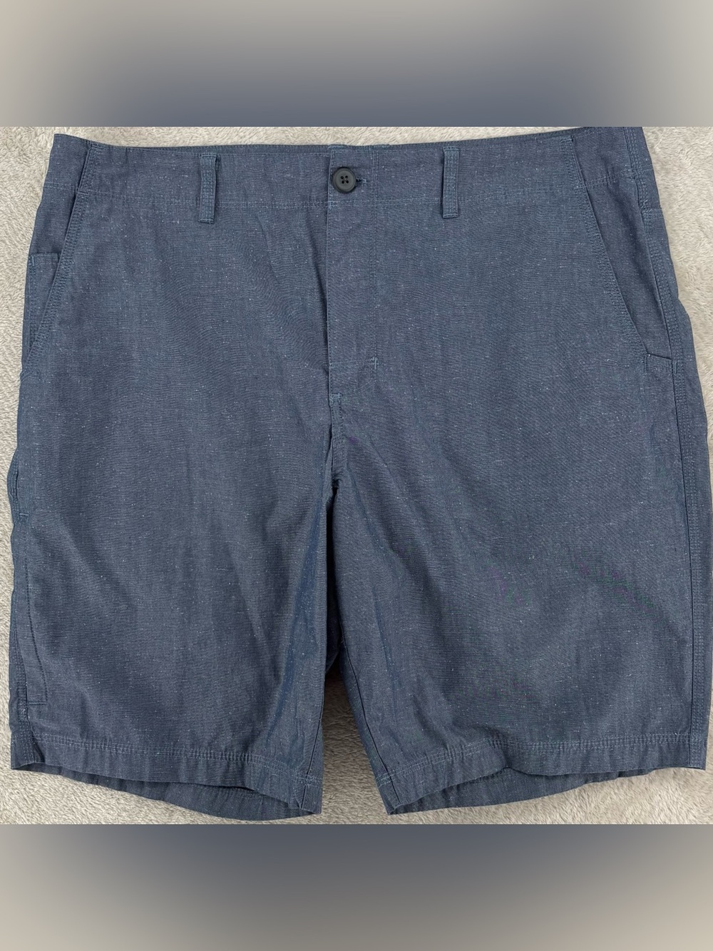 Mountain Hardwear Men's Shorts 36 Blue Chambray Outdoor Hiking Casual